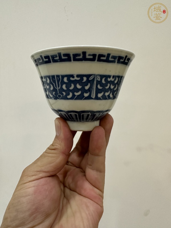 古玩陶瓷青花杯真品鑒賞圖