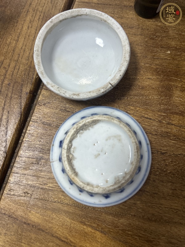古玩陶瓷山水紋蓋盒真品鑒賞圖