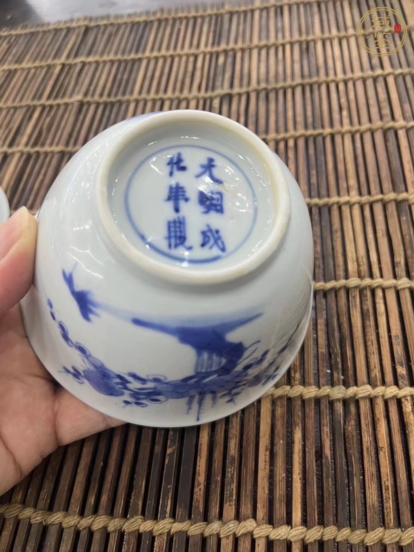 古玩陶瓷青花花卉紋杯一對真品鑒賞圖