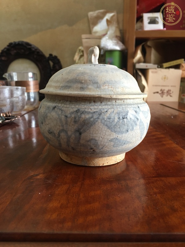 古玩陶瓷青花花卉紋蓋缸真品鑒賞圖