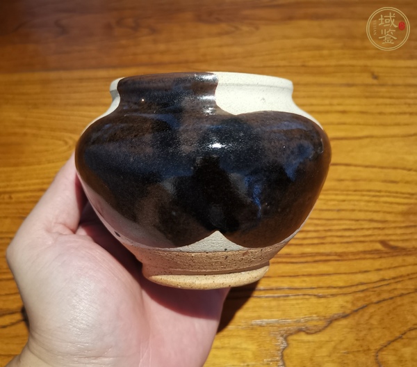 古玩陶瓷白釉褐斑茶入真品鑒賞圖