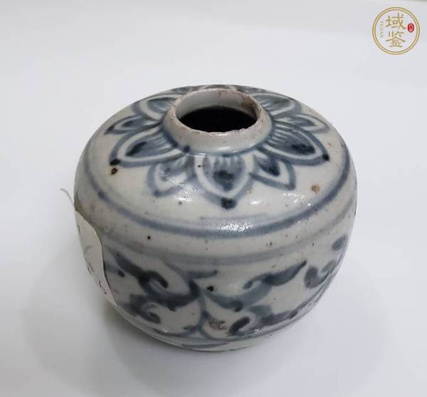 古玩陶瓷青花纏枝花卉紋水盂真品鑒賞圖