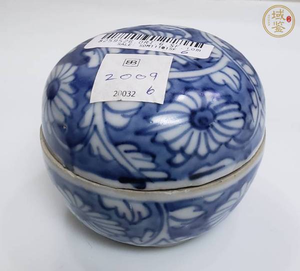 古玩陶瓷青花花卉紋粉盒真品鑒賞圖