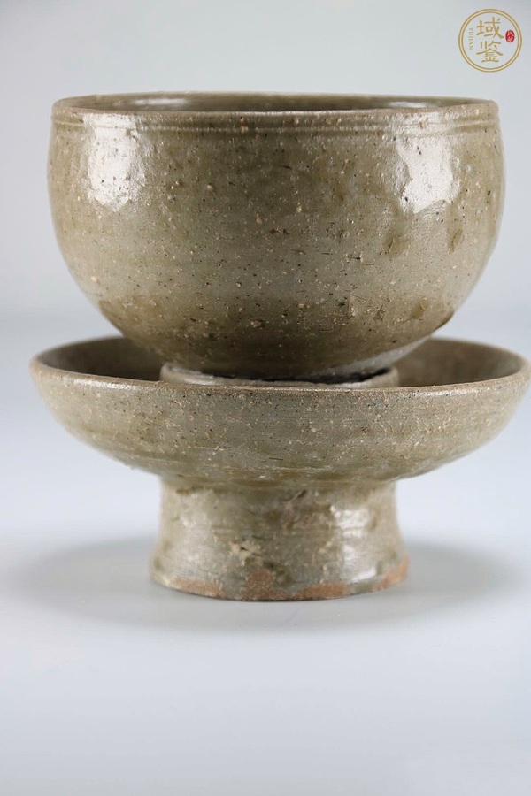 古玩陶瓷青瓷茶盞真品鑒賞圖
