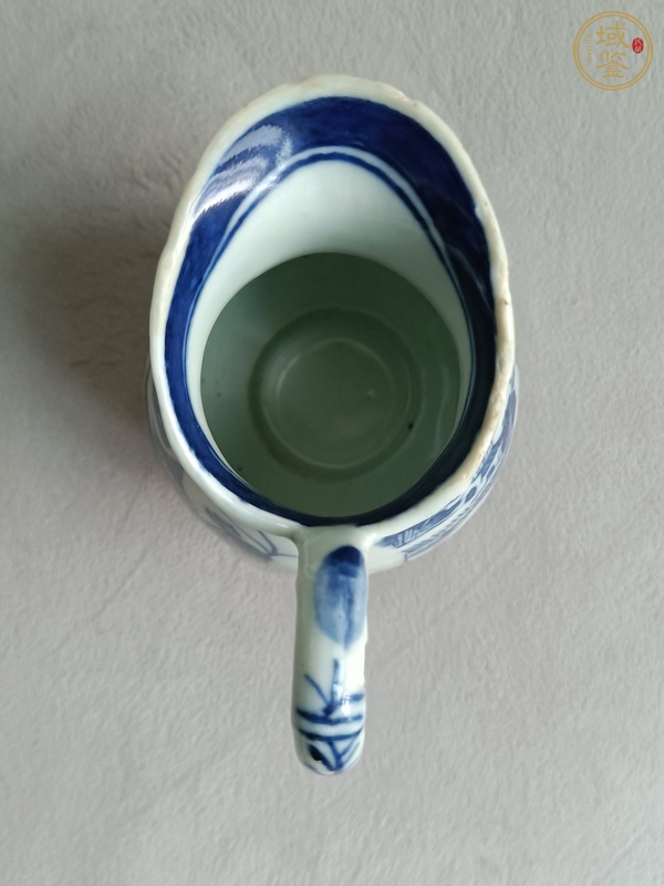古玩陶瓷青花山水紋馬奶壺真品鑒賞圖