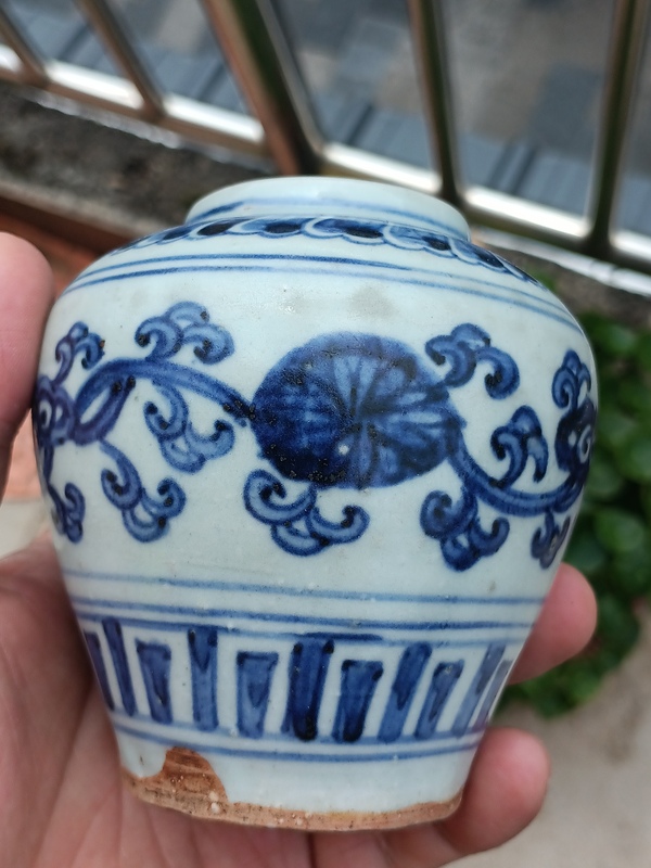 古玩陶瓷明代青花纏枝蓮紋罐拍賣,當前價格580元