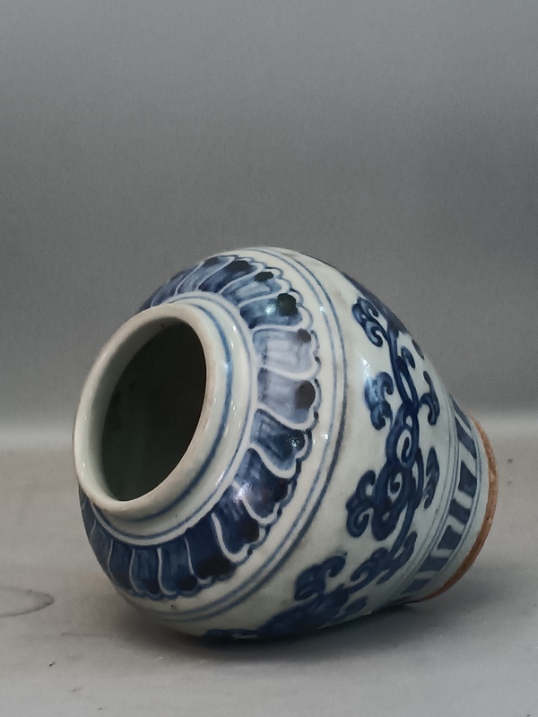 古玩陶瓷明代青花纏枝蓮紋罐拍賣,當前價格580元