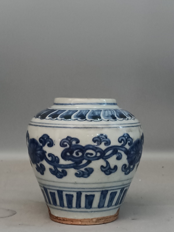 古玩陶瓷明代青花纏枝蓮紋罐拍賣,當前價格580元