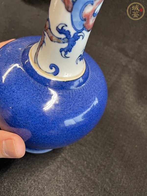 古玩陶瓷清末灑藍(lán)青花釉里紅龍紋瓶真品鑒賞圖