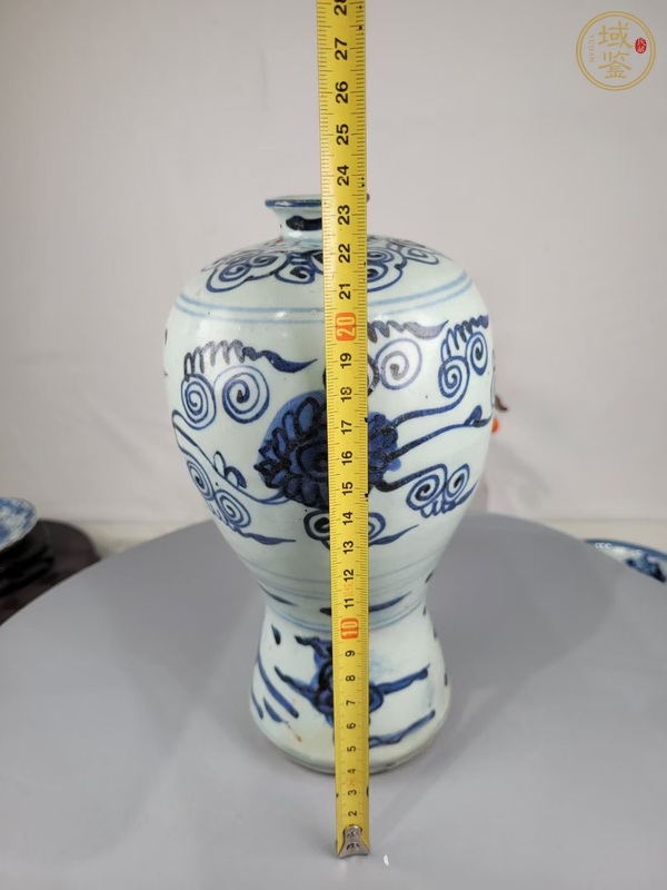 古玩陶瓷青花花卉紋梅瓶真品鑒賞圖