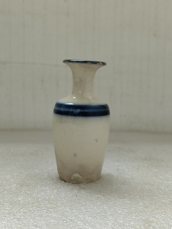 古玩陶瓷青花線條紋撇口瓶拍賣,當前價格198元