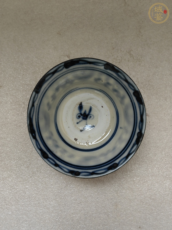 古玩陶瓷青花鳳眼茶碗真品鑒賞圖