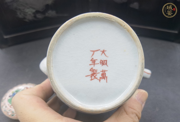 古玩陶瓷五彩龍紋茶壺真品鑒賞圖