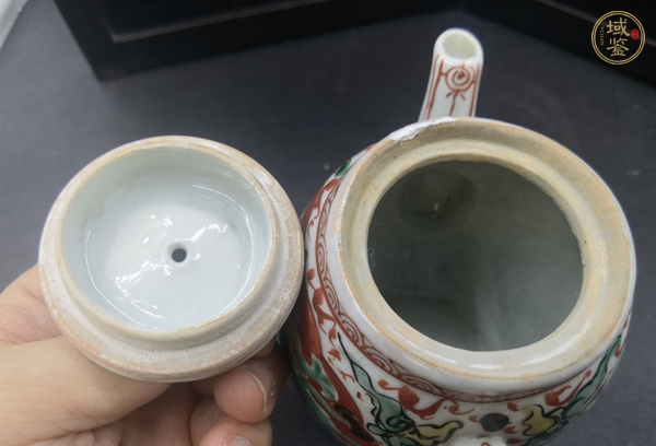 古玩陶瓷五彩龍紋茶壺真品鑒賞圖