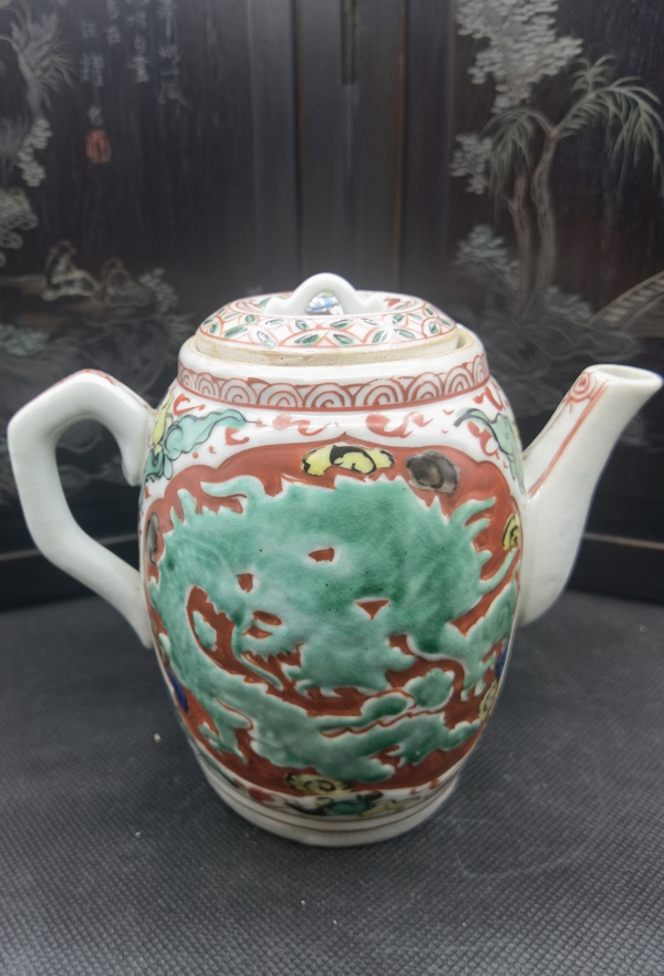 古玩陶瓷五彩龍紋茶壺拍賣,當前價格1580元