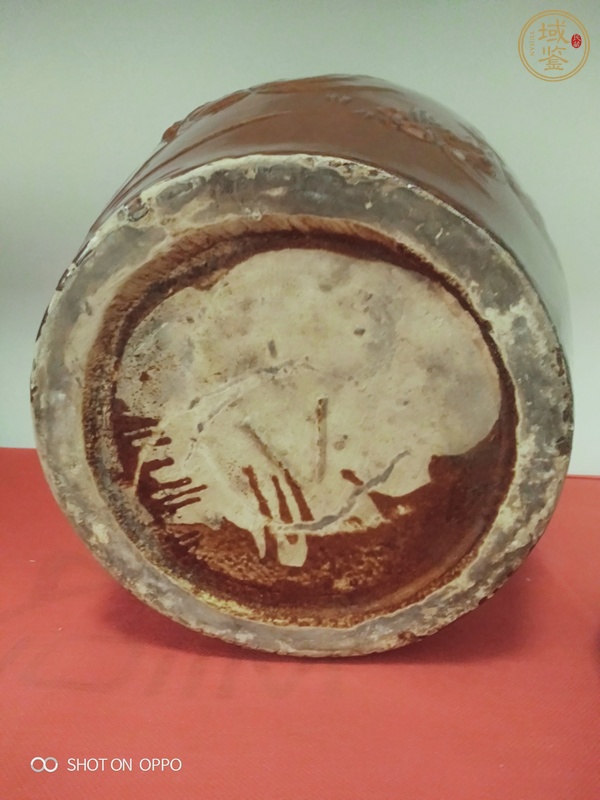 古玩陶瓷醬釉金魚福紋蓋罐真品鑒賞圖