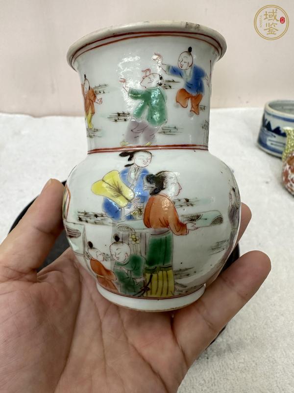 古玩陶瓷粉彩人物渣斗真品鑒賞圖