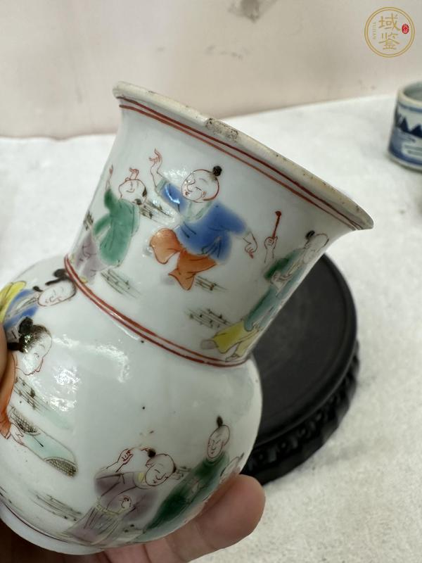古玩陶瓷粉彩人物渣斗真品鑒賞圖
