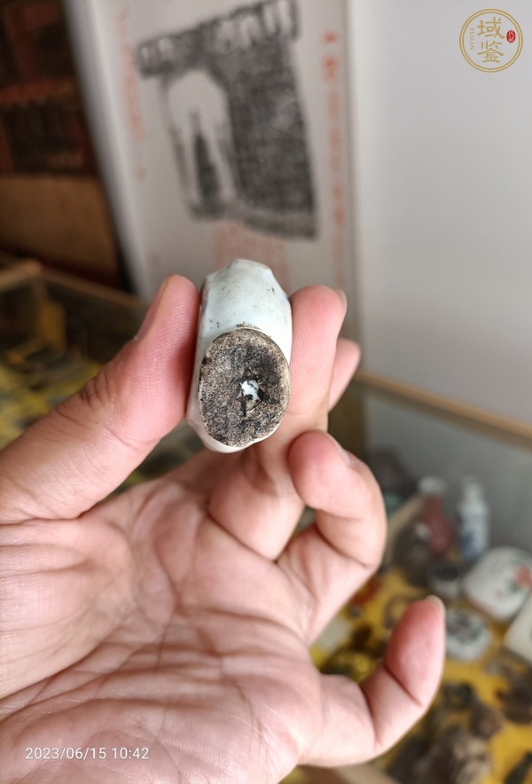 古玩陶瓷晚清青花鼻煙壺真品鑒賞圖