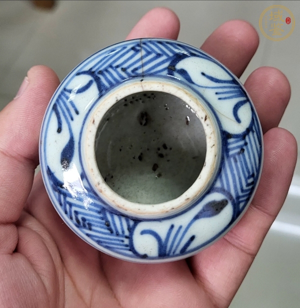 古玩陶瓷青花花卉紋罐真品鑒賞圖