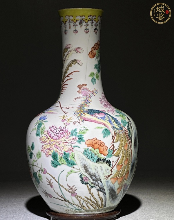 古玩陶瓷粉彩天球瓶真品鑒賞圖