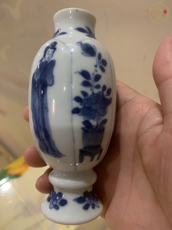 古玩陶瓷青花四美圖撇口瓶真品鑒賞圖