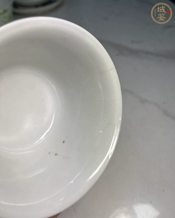 古玩陶瓷民國綠彩杯真品鑒賞圖