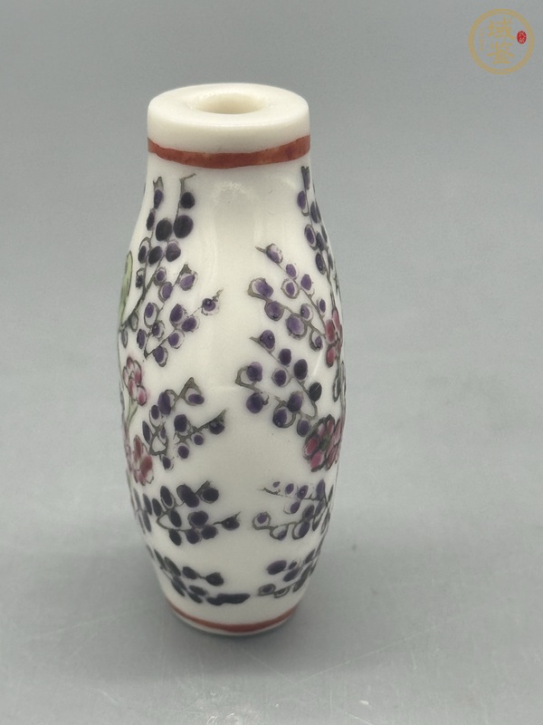 古玩陶瓷鼻煙壺真品鑒賞圖