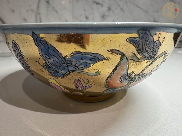 古玩陶瓷蝶紋碗真品鑒賞圖