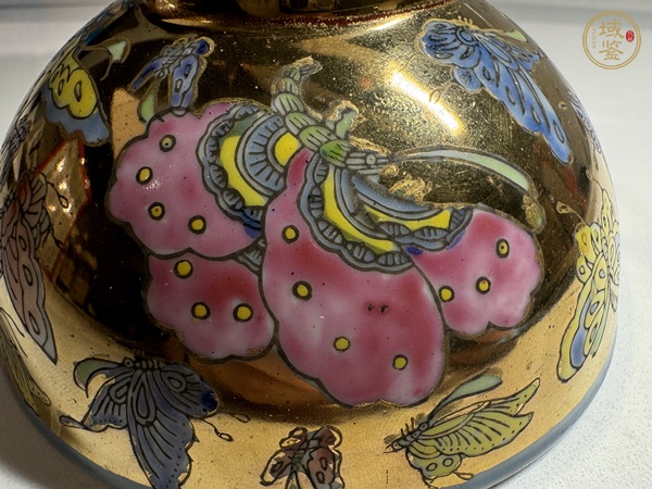 古玩陶瓷蝶紋碗真品鑒賞圖