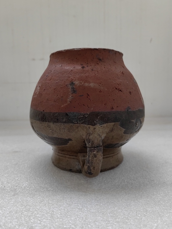 古玩陶瓷黃釉刻花卉紋花澆拍賣,當(dāng)前價(jià)格567元