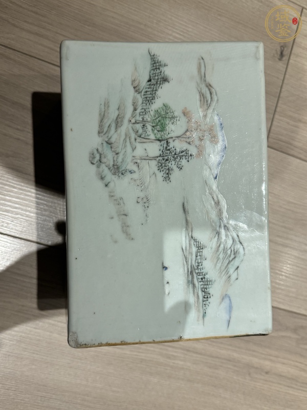 古玩陶瓷山水紋書擋真品鑒賞圖