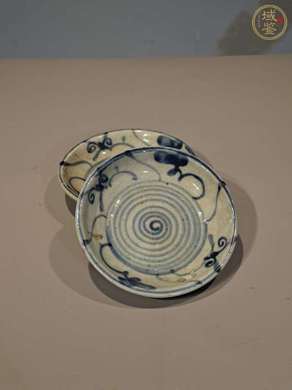 古玩陶瓷青花盤真品鑒賞圖