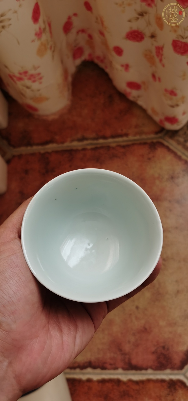 古玩陶瓷青花山水人物仰鐘杯真品鑒賞圖