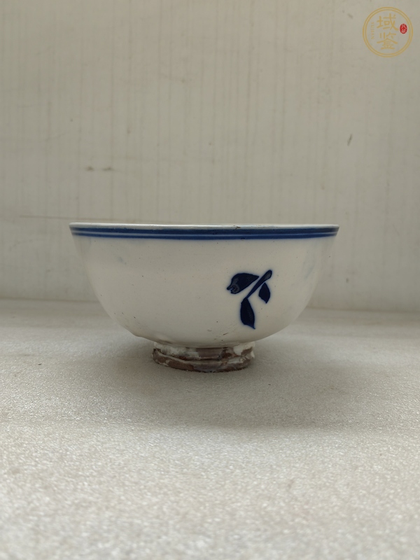 古玩陶瓷青花花鳥紋茶碗真品鑒賞圖