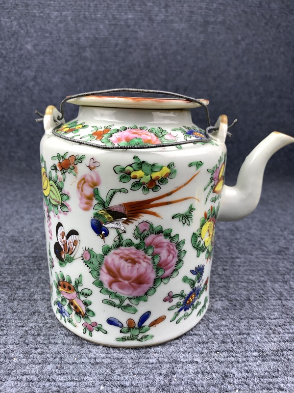 古玩陶瓷廣彩花鳥紋大號提梁壺拍賣,當前價格1688元
