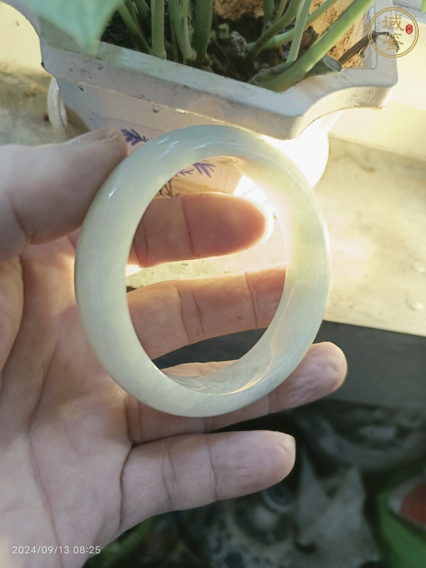 古玩玉器翡翠手鐲真品鑒賞圖