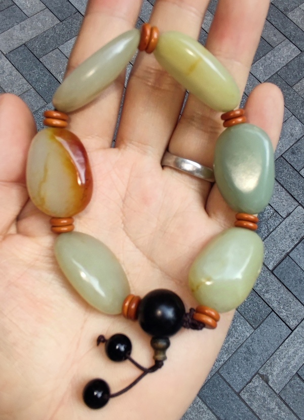 古玩玉器和田玉手串拍賣,當(dāng)前價格888元