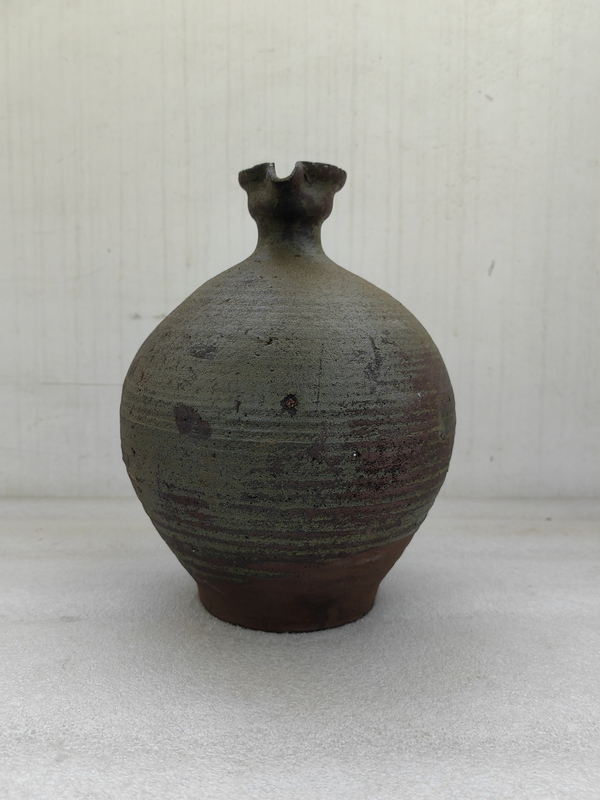 古玩陶瓷褐釉花澆拍賣,當前價格678元