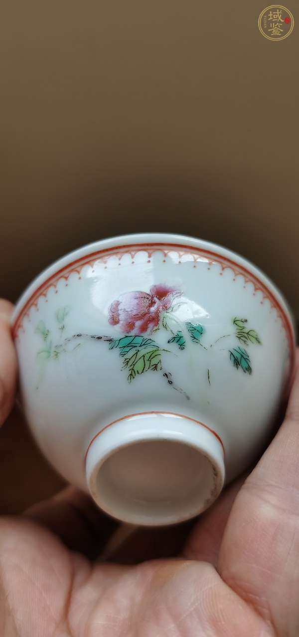 古玩陶瓷粉彩花卉紋茶圓真品鑒賞圖