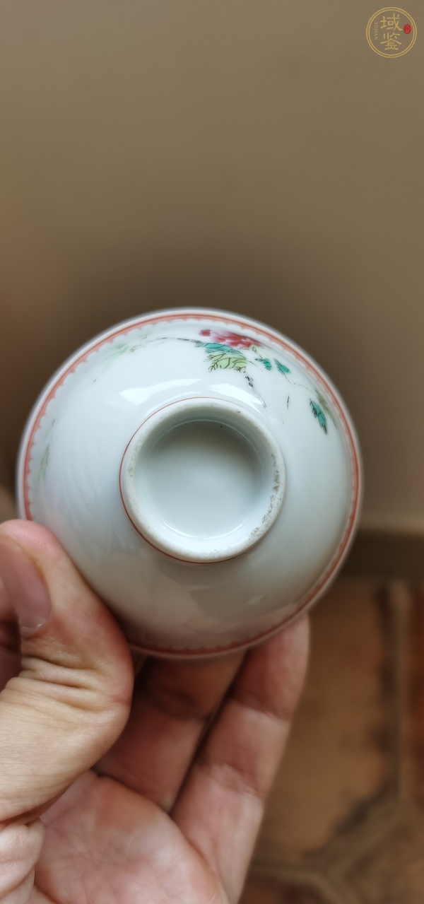 古玩陶瓷粉彩花卉紋茶圓真品鑒賞圖