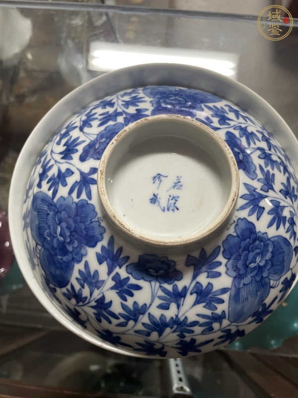 古玩陶瓷青花纏枝花卉紋蓋碗真品鑒賞圖