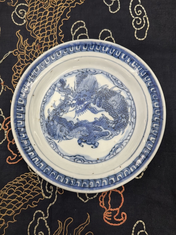 古玩陶瓷萬歷青花云龍紋折沿盤拍賣,當前價格8888元