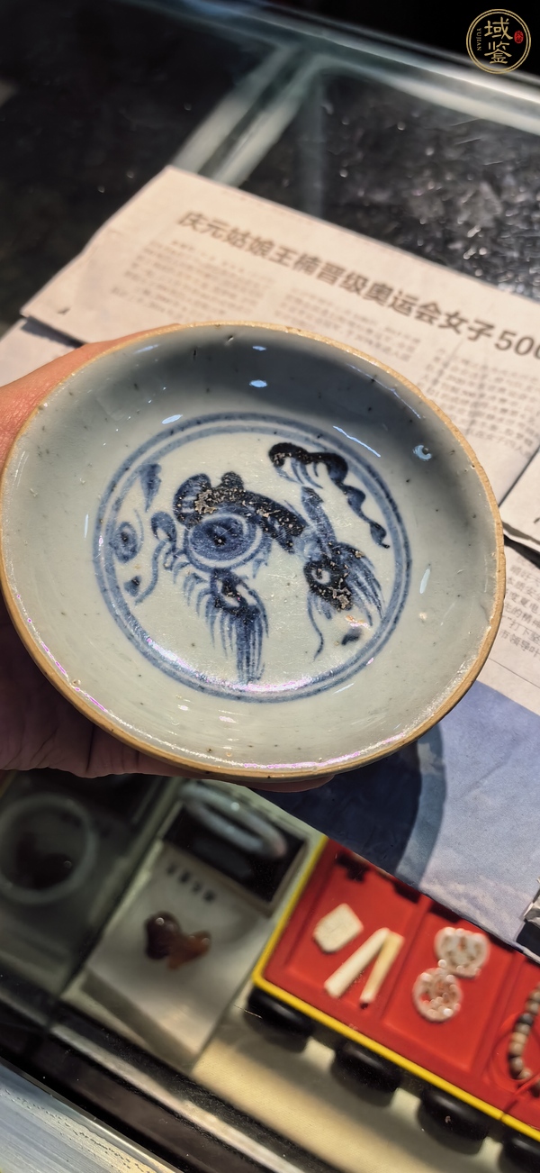 古玩陶瓷麒麟望月青花盤真品鑒賞圖