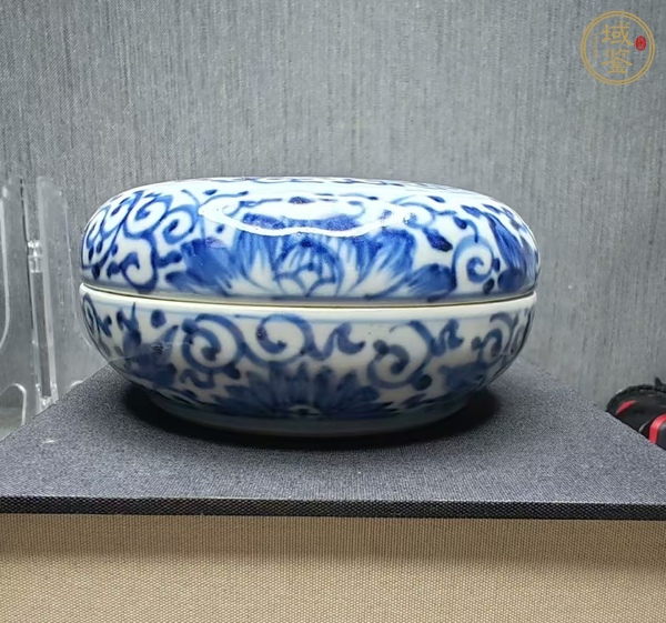 古玩陶瓷青花蓋盒真品鑒賞圖