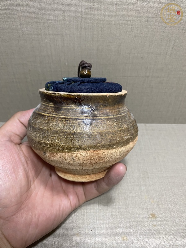 古玩陶瓷吉州窯褐釉茶入真品鑒賞圖