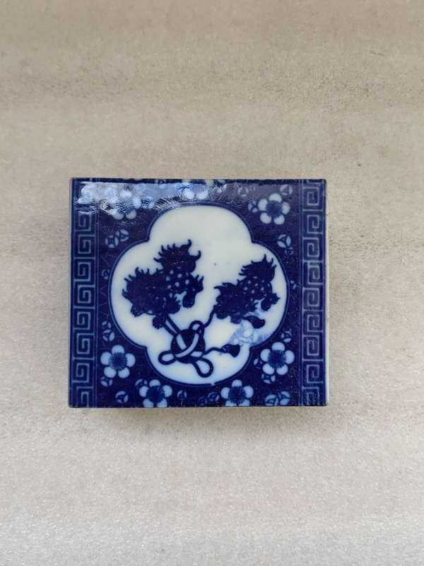 古玩陶瓷青花獅子繡球圖脈枕拍賣,當前價格450元