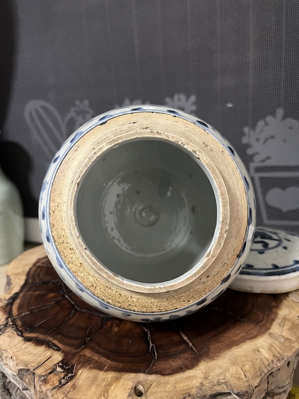 古玩陶瓷明晚期青花福字紋蓋罐拍賣,當前價格2500元