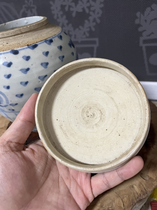 古玩陶瓷明晚期青花福字紋蓋罐拍賣,當前價格2500元