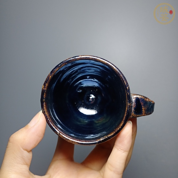 古玩陶瓷把杯真品鑒賞圖